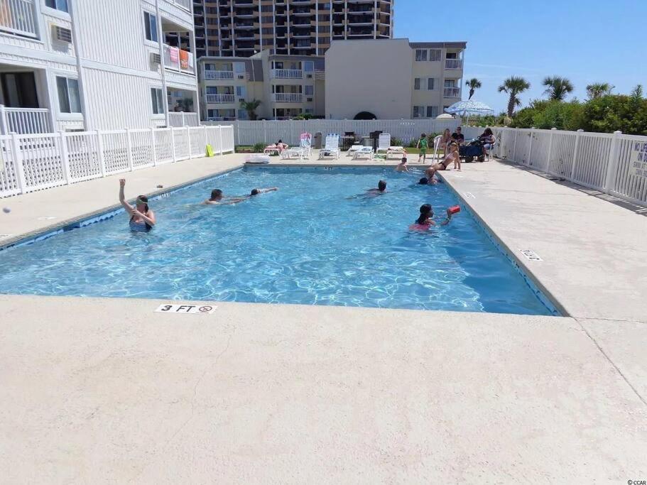 Great Beach Getaway! Apartment Миртъл Бийч Екстериор снимка